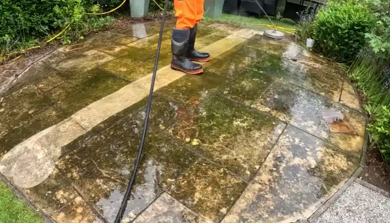 Pressure cleaning driveway service in West Palm Beach, FL